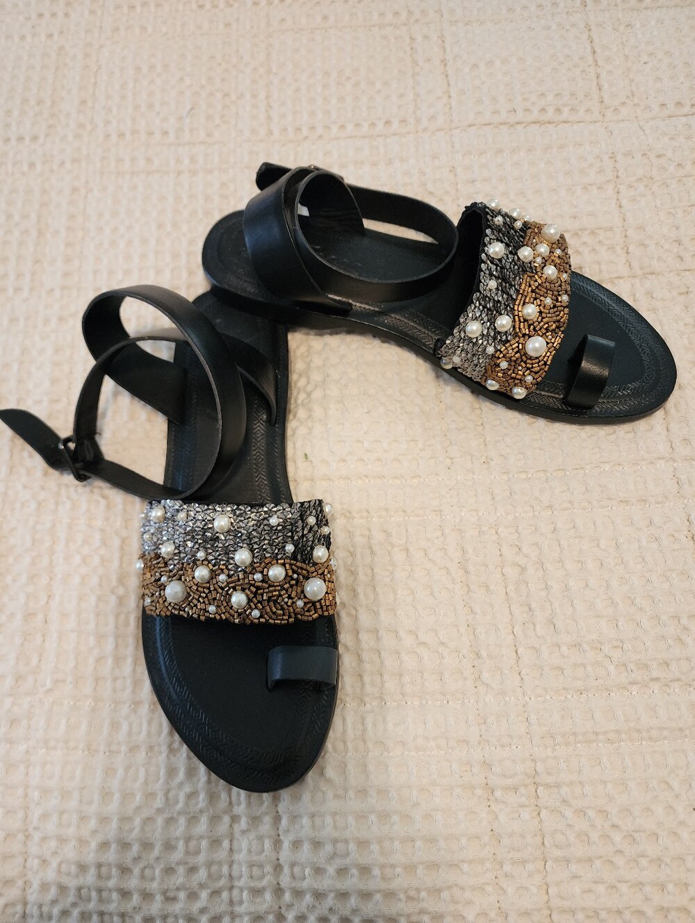 Free People Women's Black Beaded Pearl Embellished Ankle Strap Sandals 9M NEW